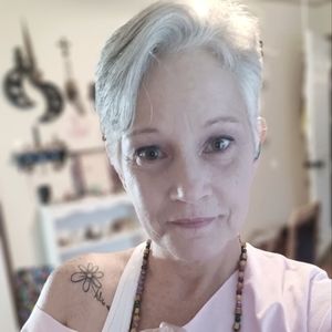 Meet your Posher, Posh